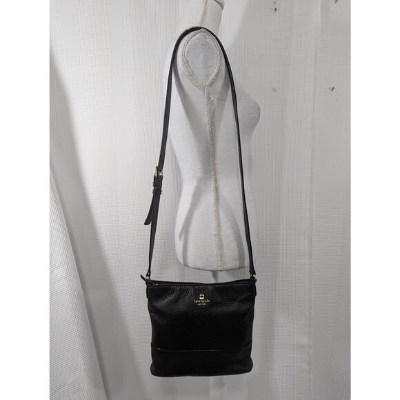 KATE SPADE! GENUINE BLACK LEATHER CROSSBODY BAG, PURSE, HANDBAG! SO PRETTY! - Picture 2 of 11